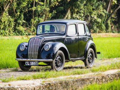 elephant-stables-classic-car-10