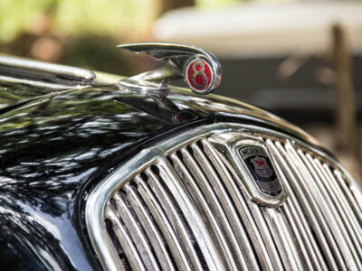 elephant-stables-classic-car-morris-08