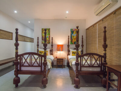 elephant-stables-cottage-suite-beds